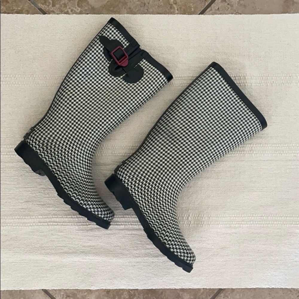 Rain boots